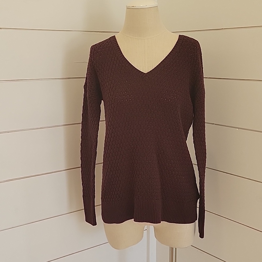 American Eagle Outfitters small purple loose knit v neck sweater